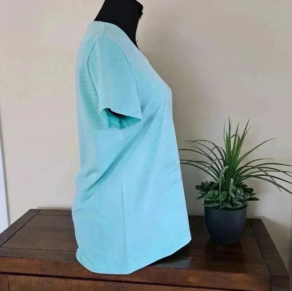 ❤️ New! Tuff Athletics Active Top Medium Soft Green Seamless Stretch T-shirt - Picture 7 of 11